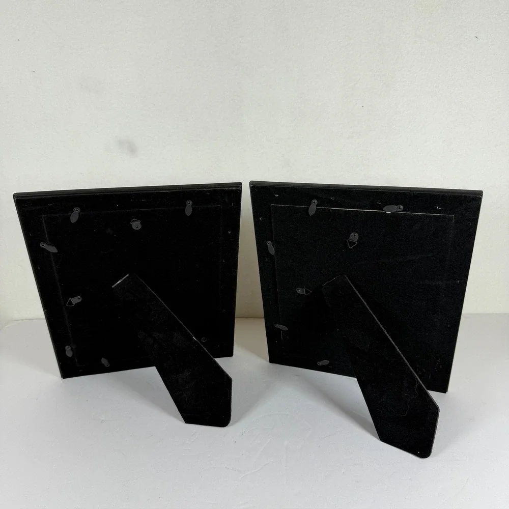 Set of 2 Dark Wood Tabletop Picture Frames Beaded Detail S-4